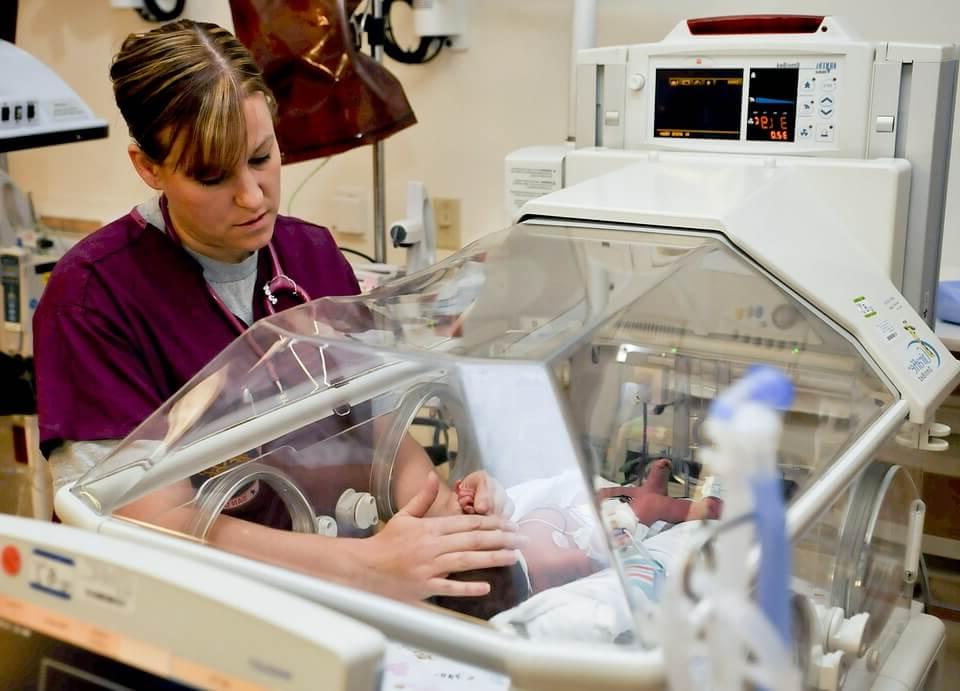 How to Become a Certified NICU Nurse Step By Step